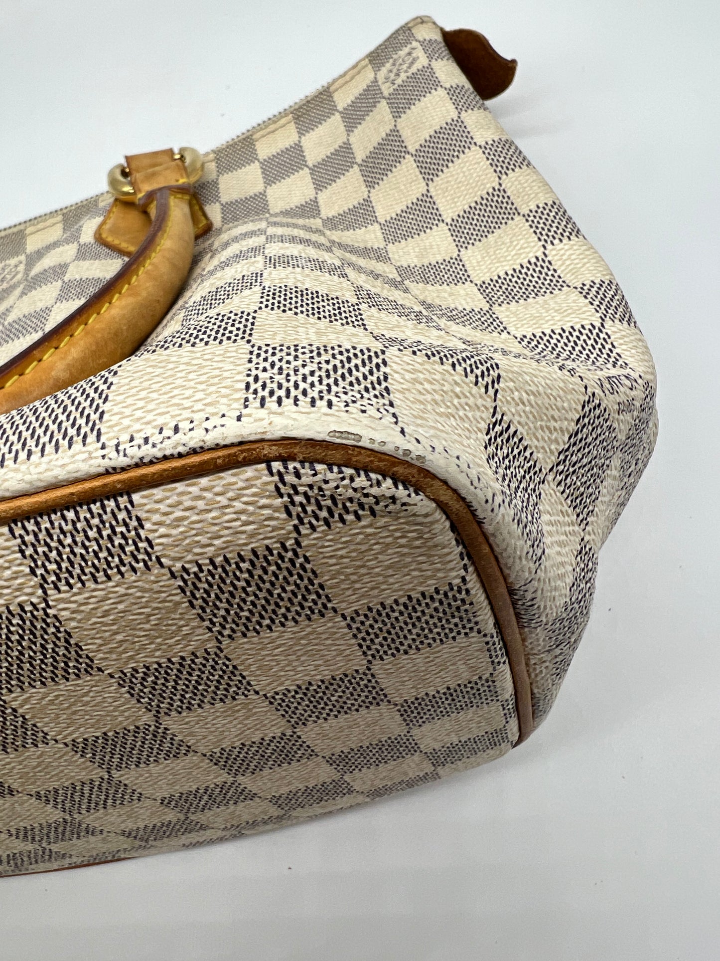 Louis Vuitton saleya