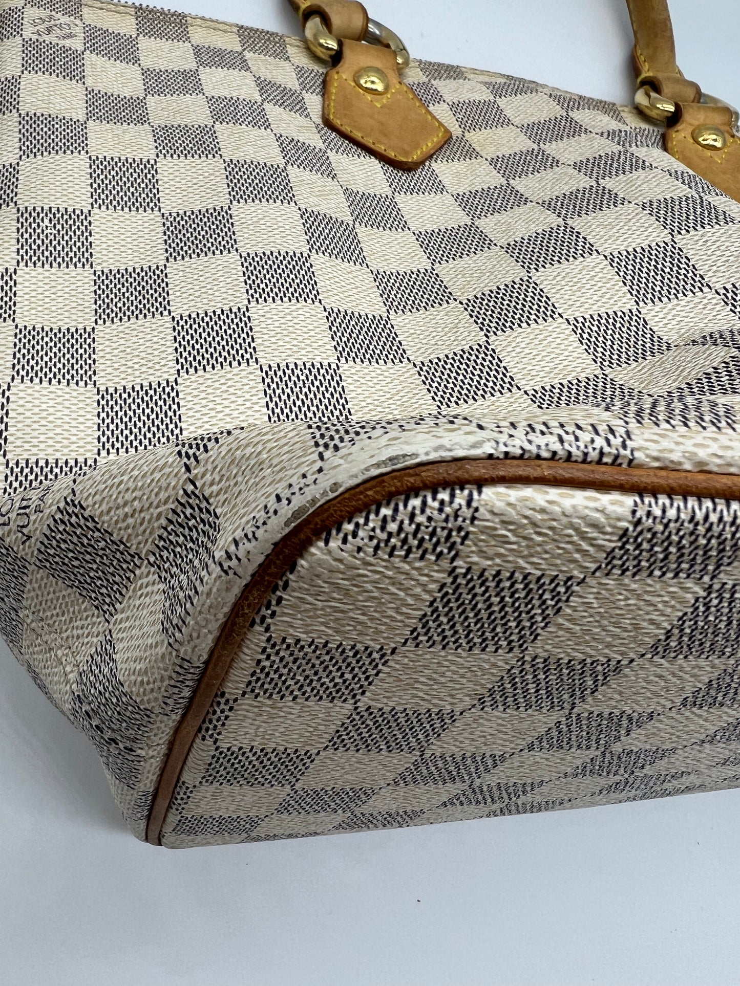 Louis Vuitton saleya